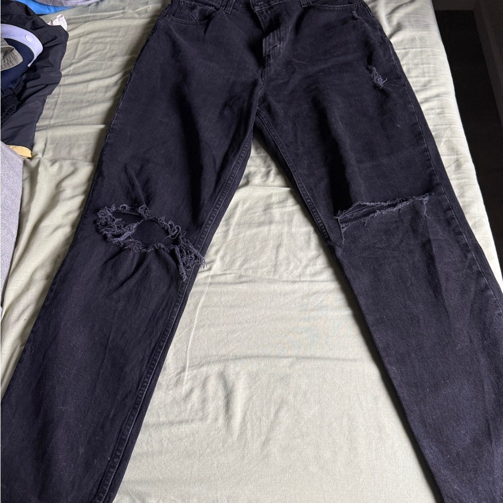 Abercrombie & Fitch Women’s Black Ripped Jeans